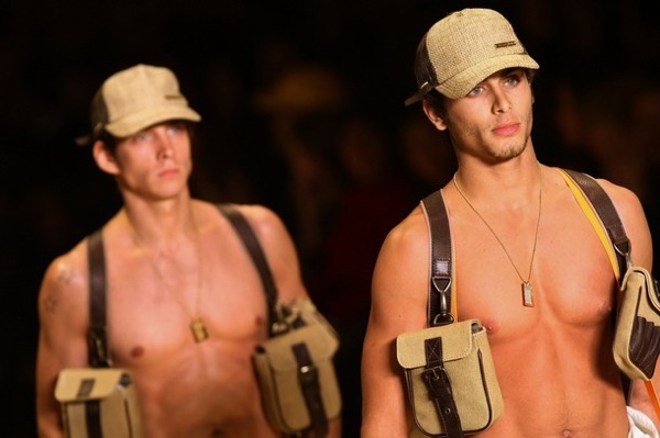 sao_paulo_fashion_week_colcci_jesus_luz03.jpg