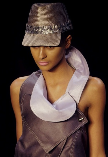 sao_paulo_fashion_week_priscilla_darolt01.jpg
