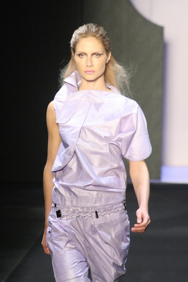 sao_paulo_fashion_week_priscilla_darolt03.jpg
