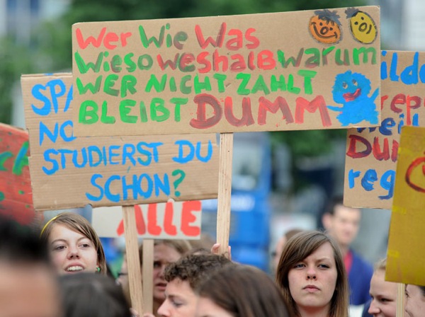 students_strike_germany06.jpg