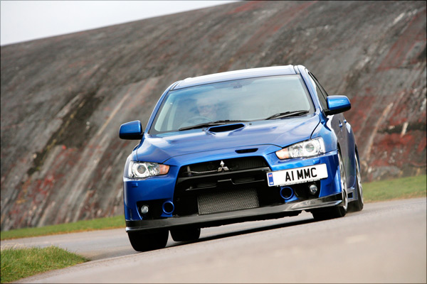 Mitsubishi Lancer Evolution X FQ-400