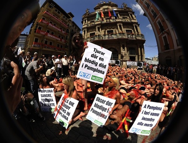 peta_protest_pamplona09.jpg