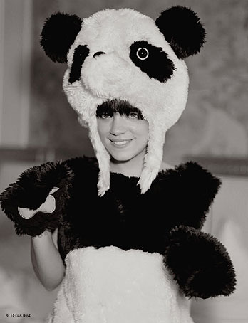 lily-allen-topless-id-05.jpg