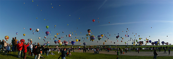 http://www.etoday.ru/uploads/2009/08/09/Lorraine-Mondial-Air-Ballons-1.jpg