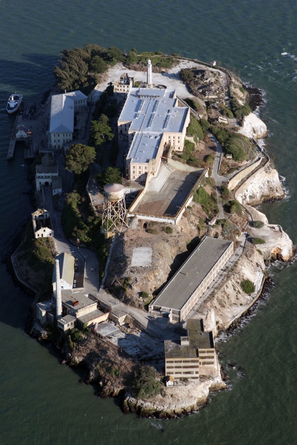 alcatraz_prison02.jpg