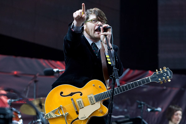 lollapalooza2009_colin_meloy_of_the_decemberists.jpg