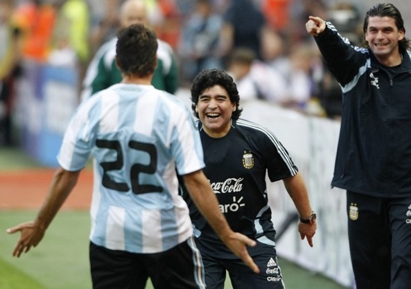 russia_argentina_diego_maradona2.jpg