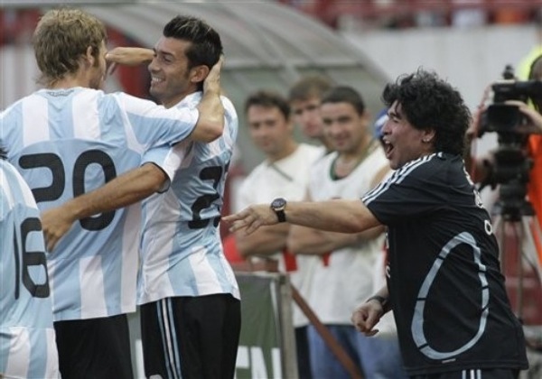 russia_argentina_diego_maradona3.jpg