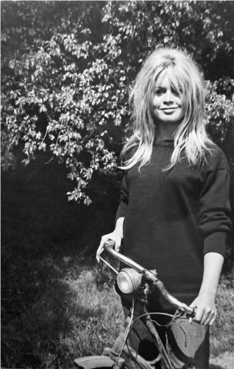 Brigitte-Bardot_15.jpg