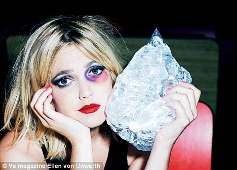 gallery_enlarged-drew-barrymore-vs-magazine-photos-09082009-09.jpg