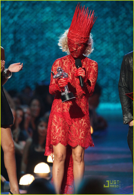 lady-gaga-2009-mtv-vma-07.jpg