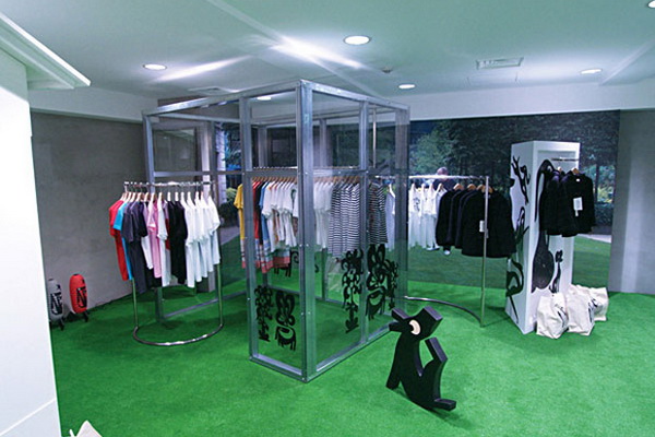 talking-garden-magazine-alive-comme-des-garcons-3_.jpg