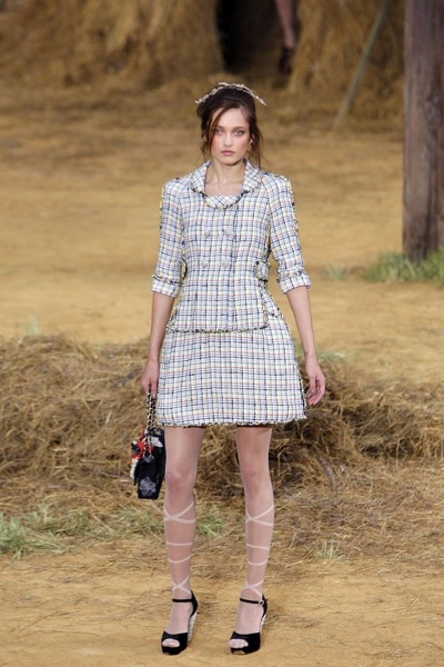 chanel_paris_fashion_week_35.jpg