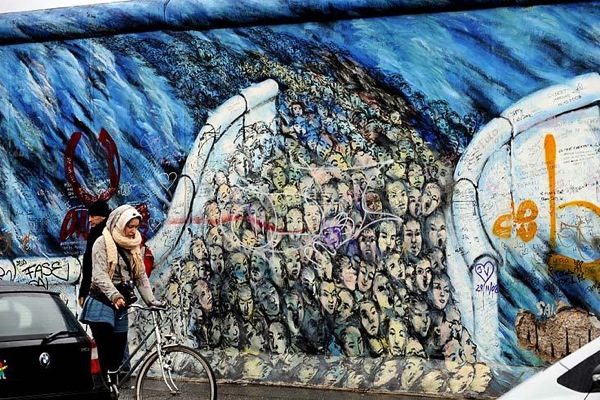 east_side_gallery07.jpg