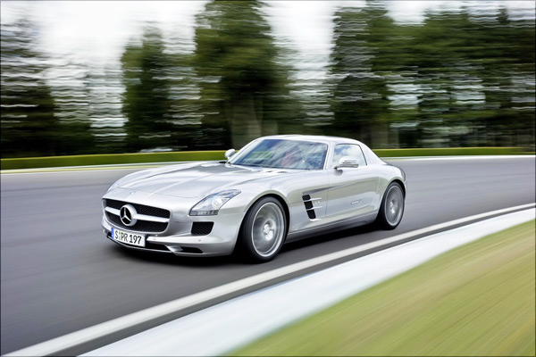 Mercedes-Benz SLS AMG