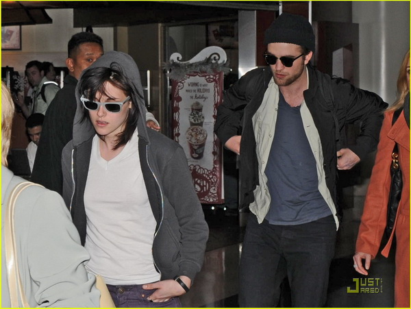 kristen-stewart-covers-entertainment-weekly-team-bella__2.jpg