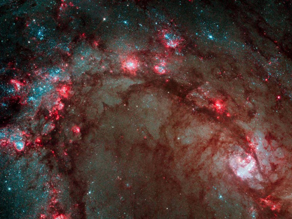 Рождение новой звезды в спиральной галактике M83