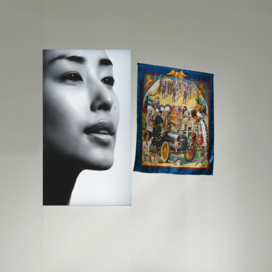 Инсталляция  Hermès, бумажные концепты Elio и Topshop 