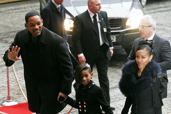 nobel_prize_will_smith_with_family2.jpg