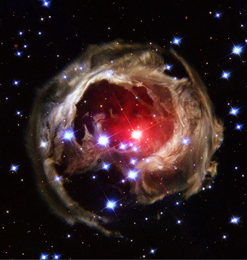 Красный супергигант V838 Monocerotis
