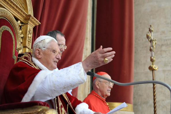 Папа Римский Бенедикт XVI прочитал рождественское послание Urbi et Orbi