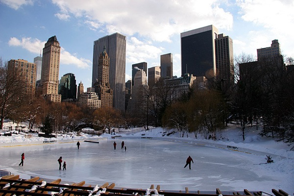 new_york_manhattan_ice-skating_ring_central_park.jpg