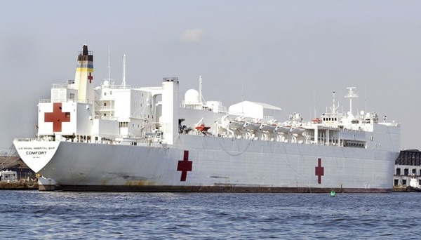 USNS_comfort_10.jpg