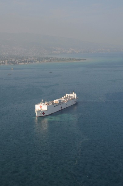 USNS_comfort_13.jpg