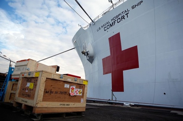 USNS_comfort_14.jpg