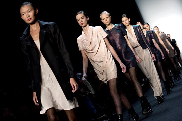 fashion_week_berlin_2010_mongrels_in_common01.jpg