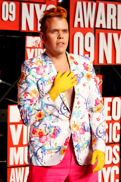 worst_dressed_perez_hilton.jpg