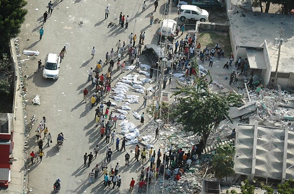 haiti_earthquake_aerial_dead_bodies.jpg