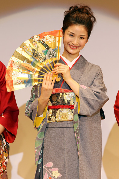 Мисс Япония 2010 Мина Хаяши