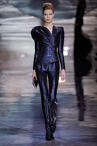 armaniprivess10couture27.jpg