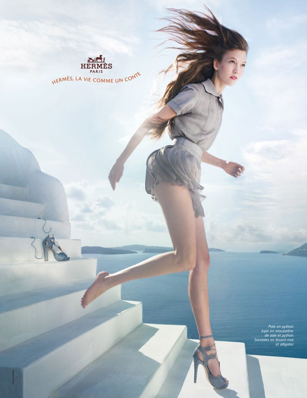 Карли Клосс для рекламы Hermès