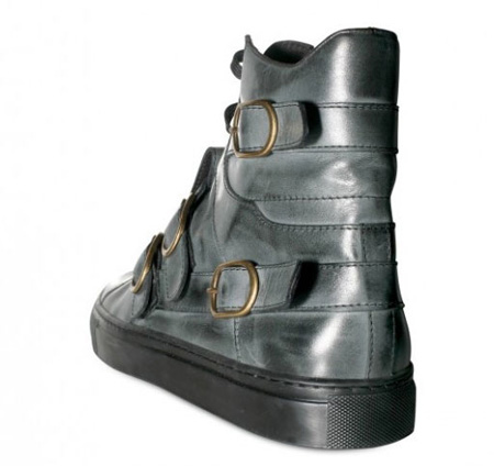 raf-simons-buckle-2010-2.jpg