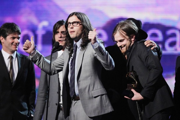 grammy_awards_2010_king_of_leon2.jpg