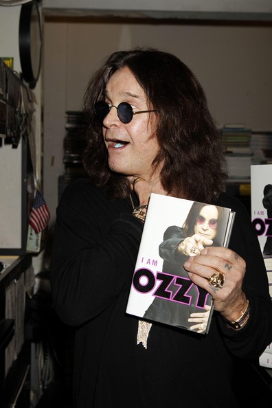 Ozzy+Osbourne+Signing+Copies+New+Book+Ozzy+dmd3RWwPtMKl.jpg
