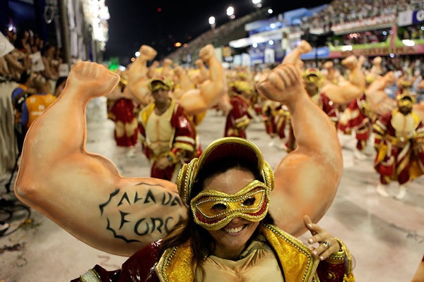 carnival_rio_brazil_2010_08.jpg