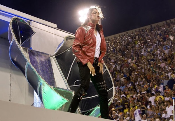 Michael Jackson impersonator at Carnival in Rio 2010