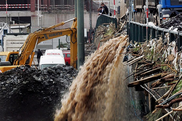 madeira_portugal_floods03.jpg