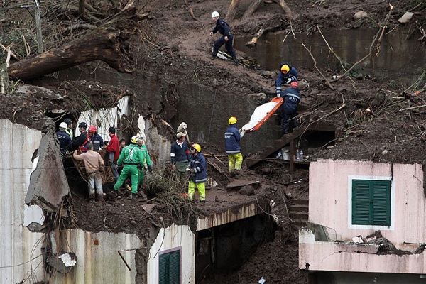 madeira_portugal_floods07.jpg