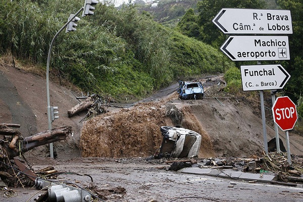 madeira_portugal_floods09.jpg