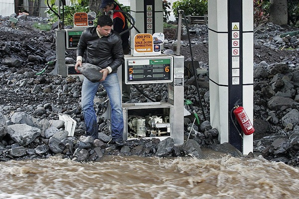 madeira_portugal_floods11.jpg