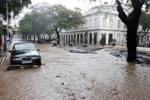 madeira_portugal_floods12.jpg
