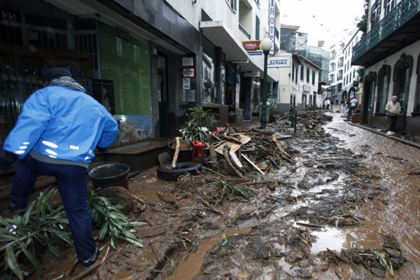 madeira_portugal_floods14.jpg