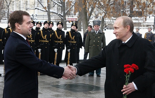 fatherland_day_23_february_kremlin_medvedev_putin2.jpg
