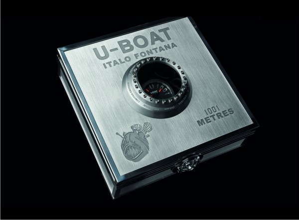 u-boat_1001_diver-04.jpg