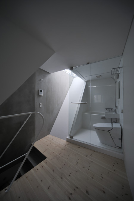 dzn_MM-apartment-by-Hiroyasu-Sakaguchi-8.jpg