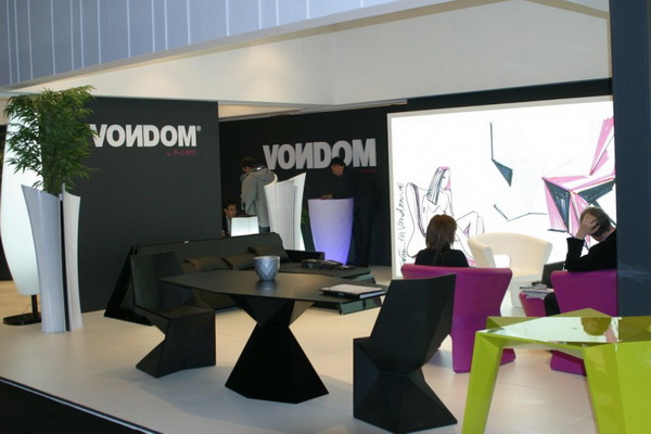 vondom_250210_09-940x932_.jpg